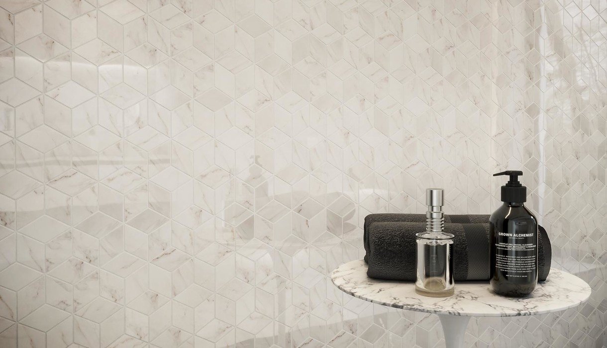 #Koupelna #mramor #Klasický styl #Moderní styl #bílá #Extra velký formát #Matný obklad #1000 - 1500 Kč/m2